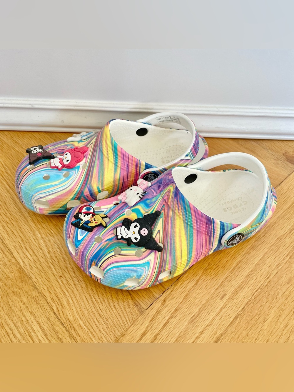 CROCS Kids Multicolor Swirl Clogs with s Sanrio Character jibitz charms size 12 - Picture 2 of 4